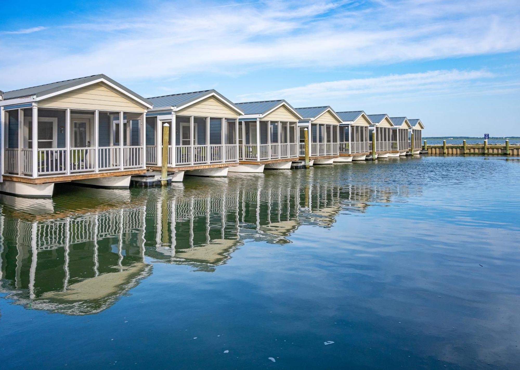 Blufin Bungalows & Marina Chincoteague Esterno foto
