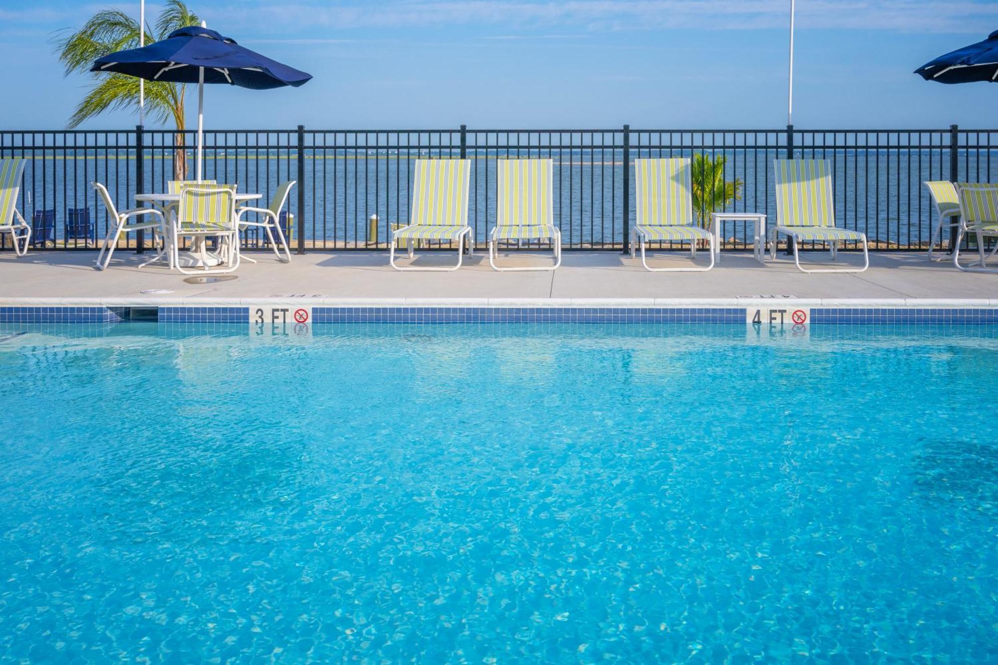 Blufin Bungalows & Marina Chincoteague Esterno foto